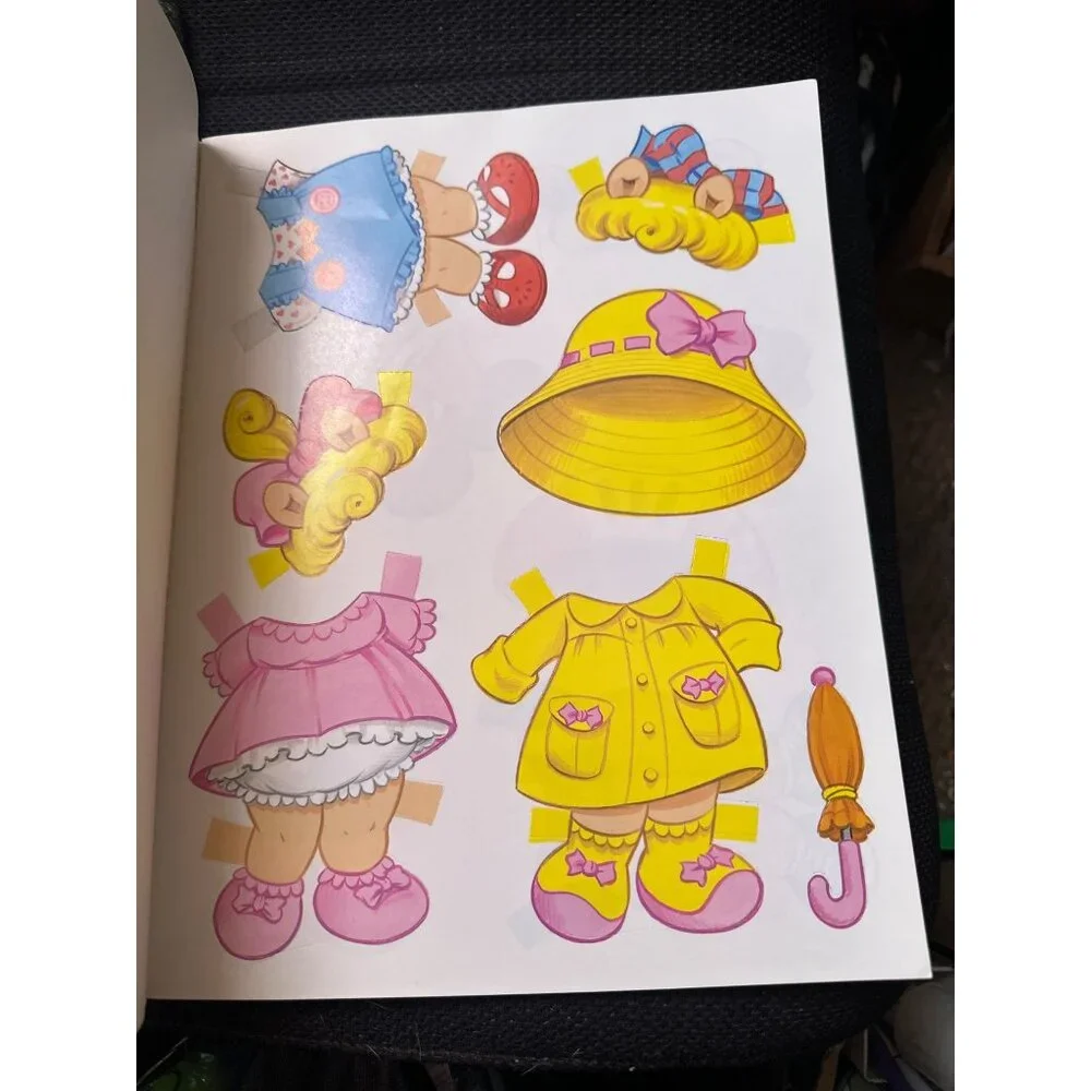 Jim Hensons Deluxe Edition Baby Piggy Paper Doll Set‎